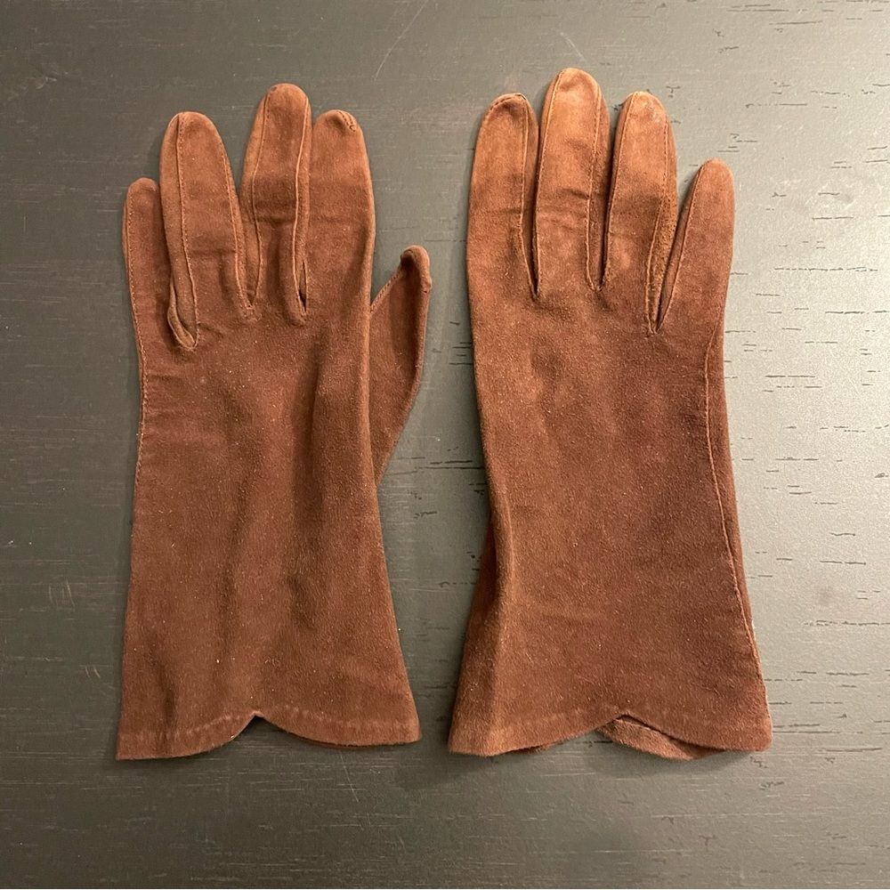 Vintage Brown Suede Gloves